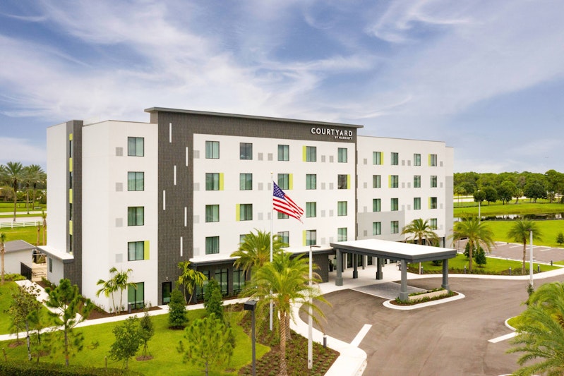 Courtyard by Marriott Port St. Lucie Tradition 1/10