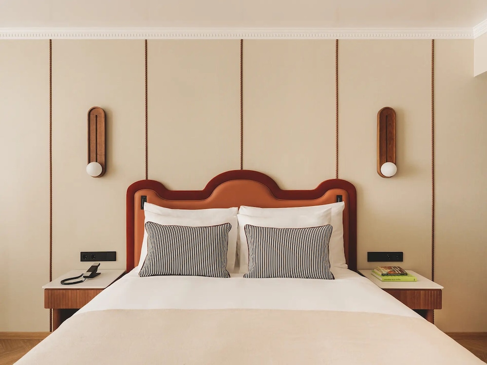 Atrium, Comfort, Queen Bed, Condes de Barcelona 3/6