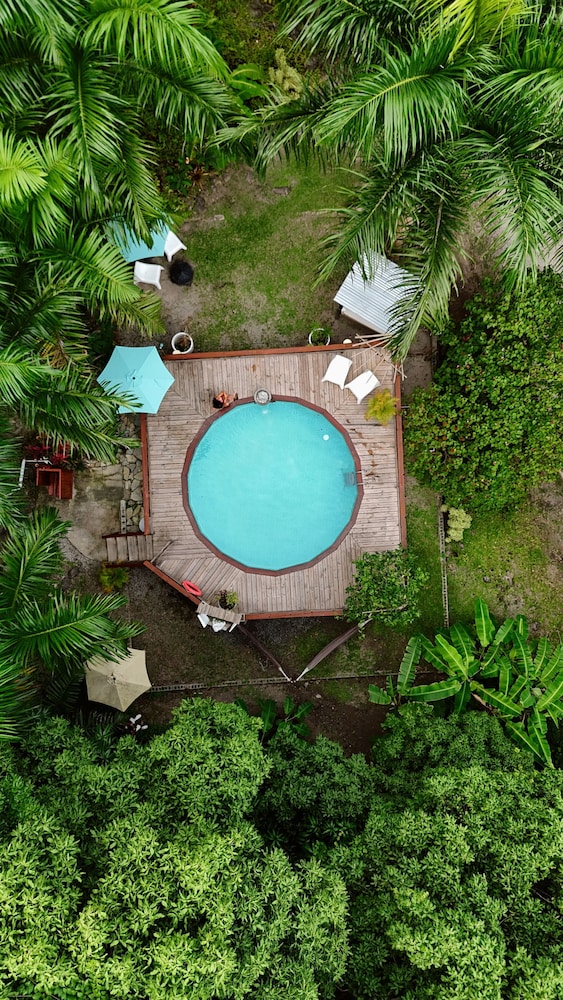 Hacienda Tres Casitas 46/50