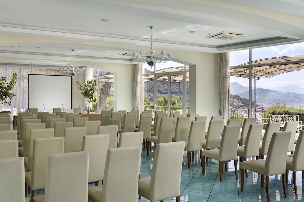 Raito Hotel 123/133