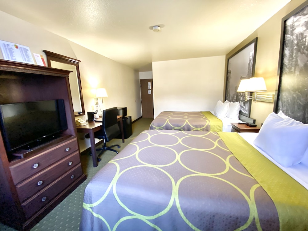 Super 8 By Wyndham Butte Mt 21/51