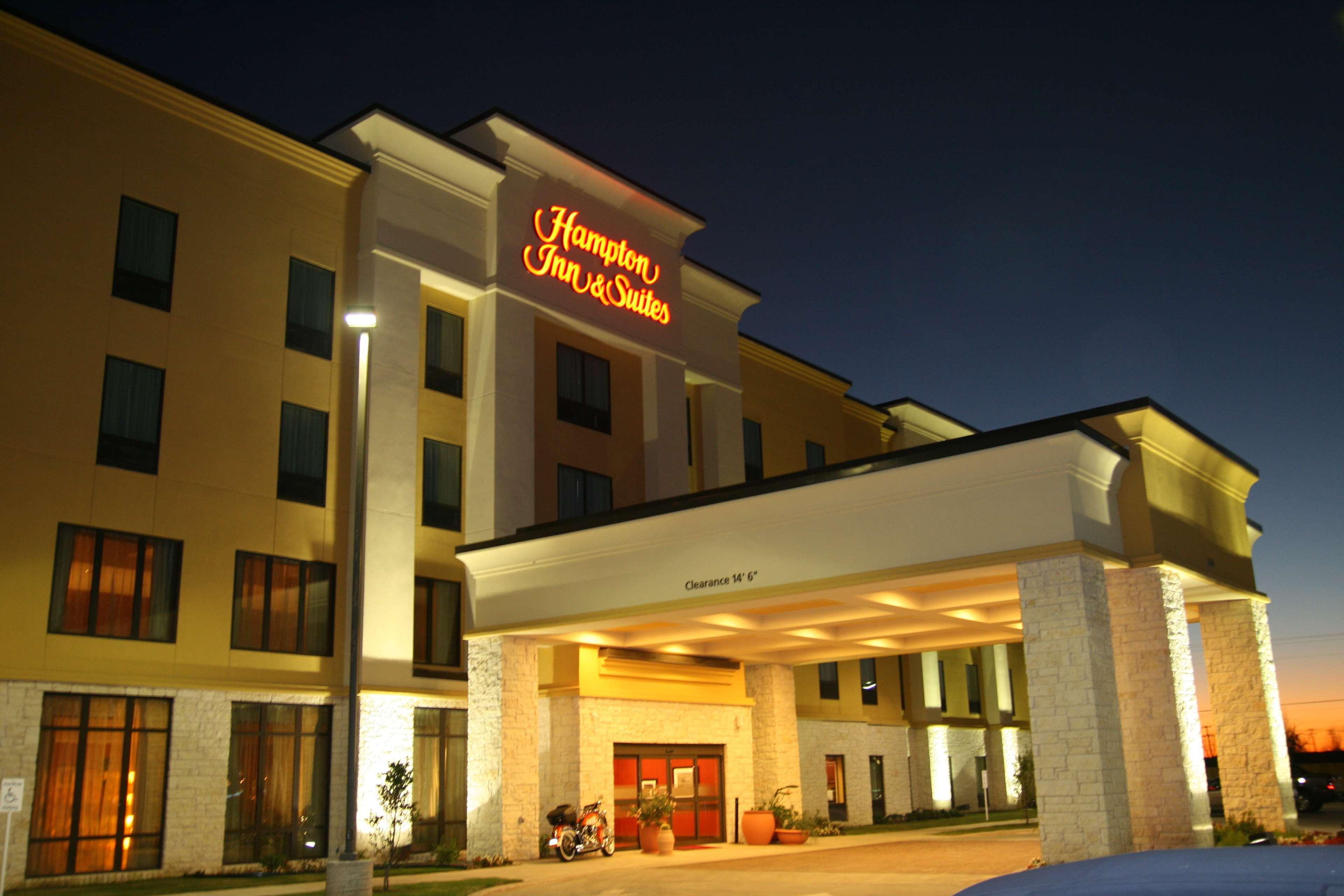 HAMPTON INN SUITES BASTROP in BASTROP - TX