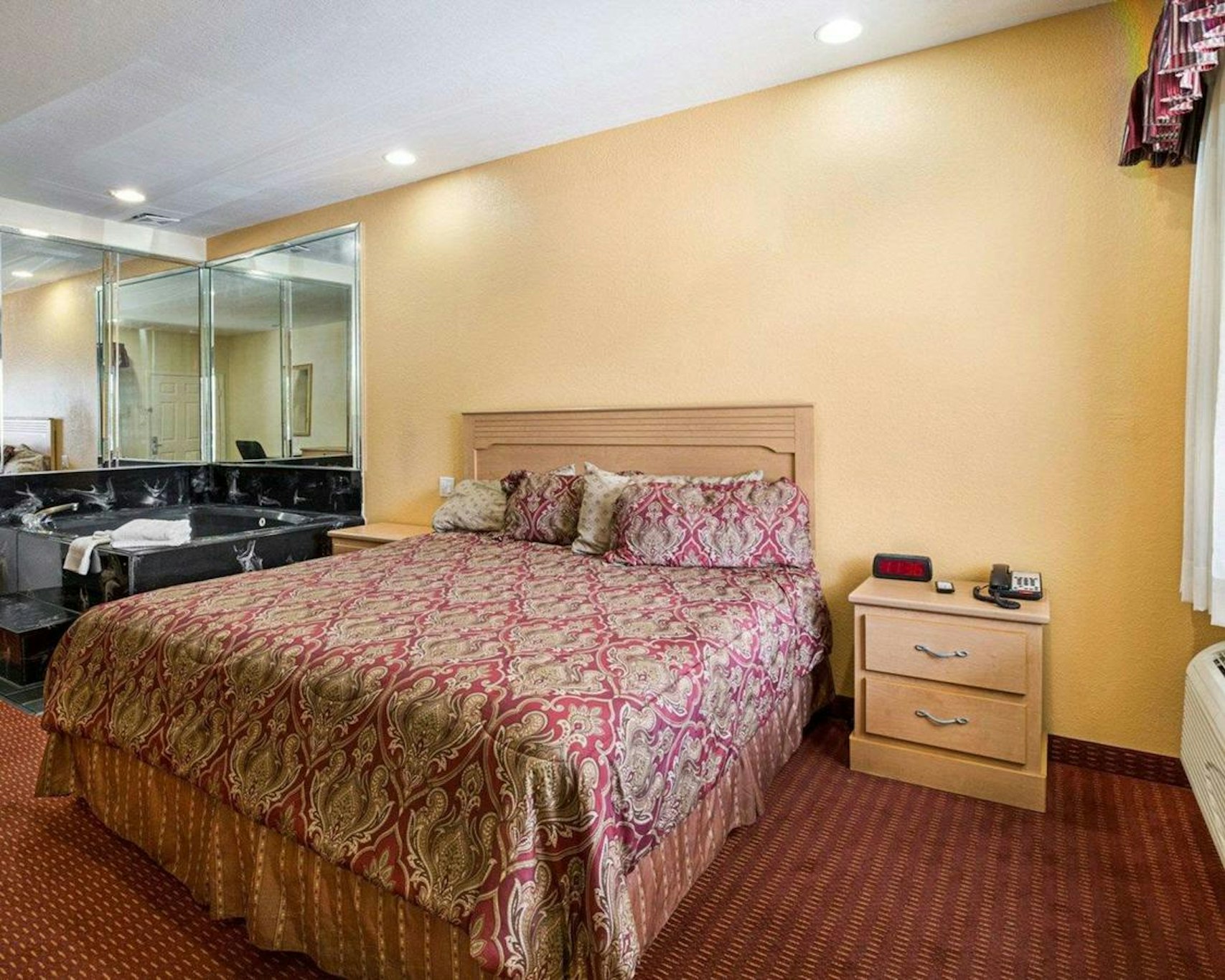 Scottish Inn & Suites IAH West 5/10