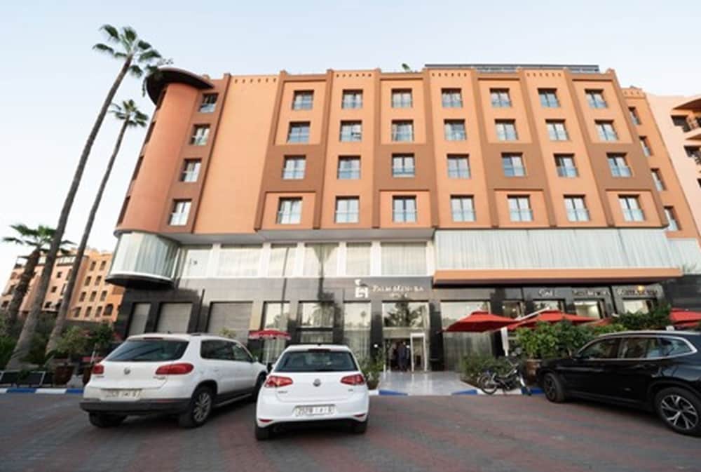 Palm Menara Hotel 21/25