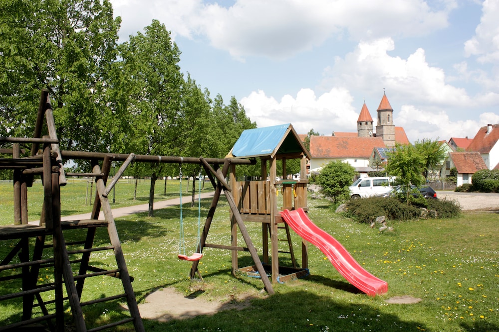 Parkhotel Altmuhltal 21/50