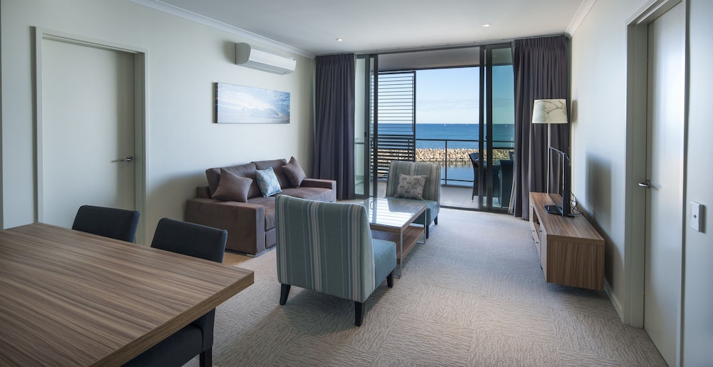 Mantra Geraldton 41/65