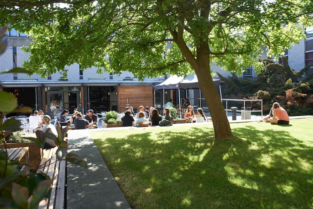 Tyler Court - University Of Kent 47/50