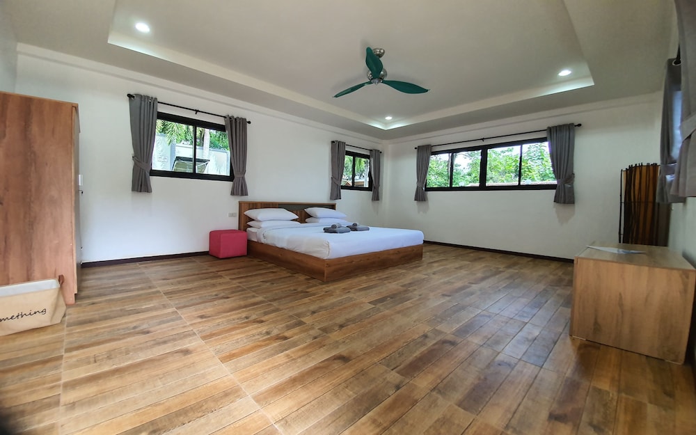 Nb Villa Celina 6/28