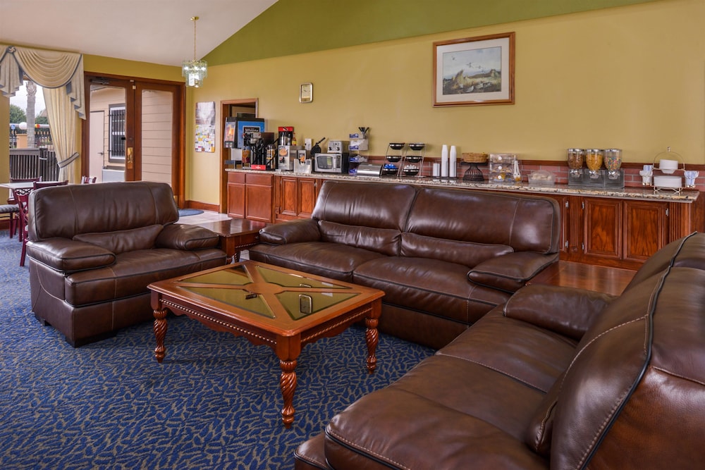 Americas Best Value Inn West Columbia 18/26