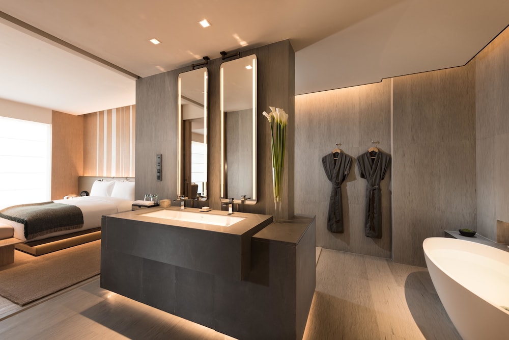 Joyze Hotel Xiamen Curio Collection By Hilton 8/38