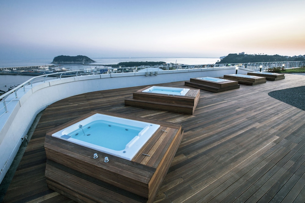 Hotel Bridge Seogwipo 26/50