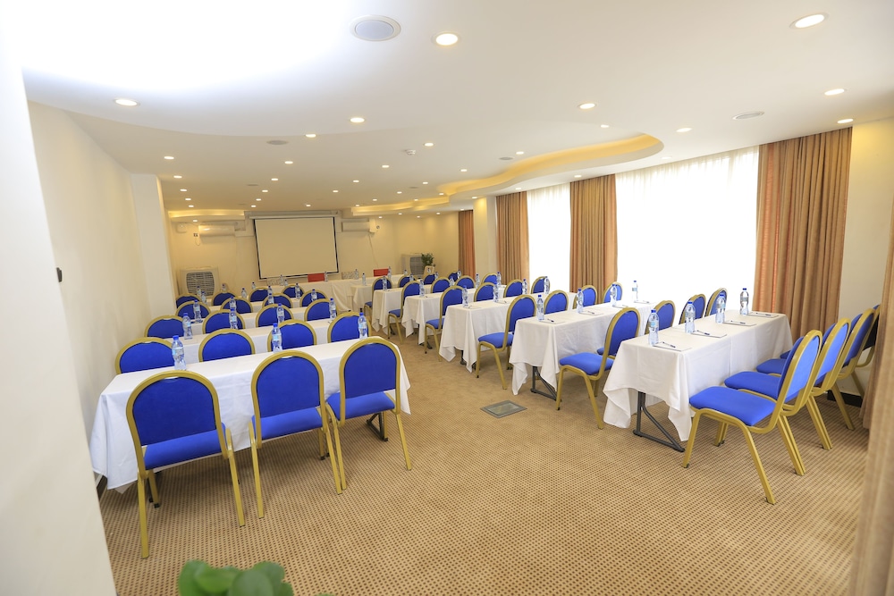 Cassiopeia Hotel 43/50