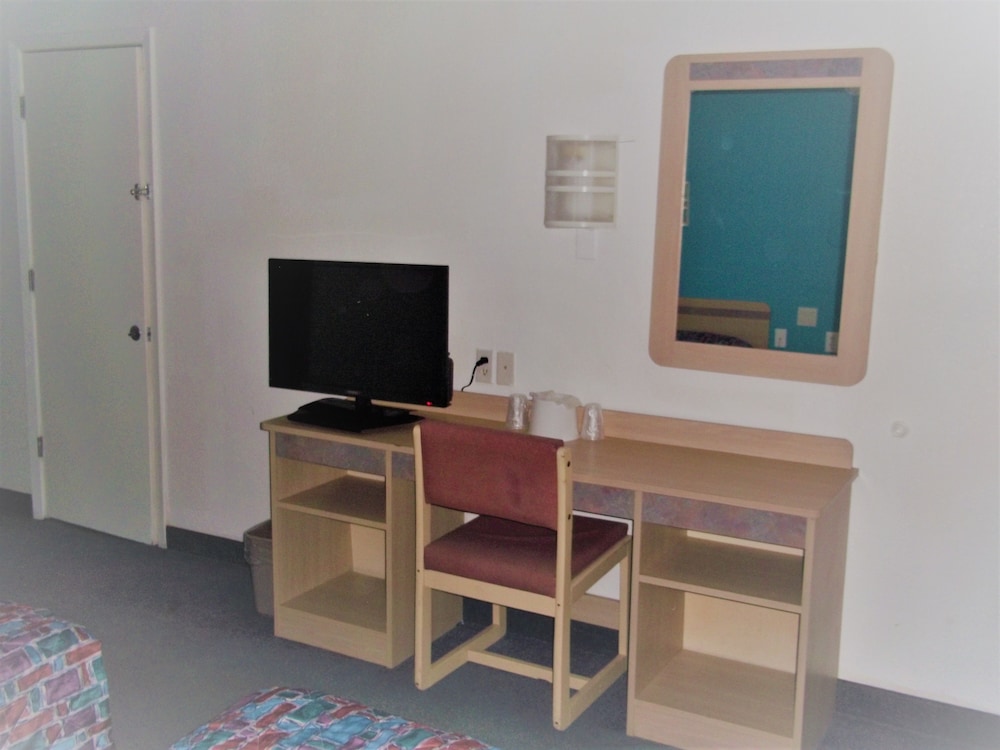 Motel 6 Conway 24/30
