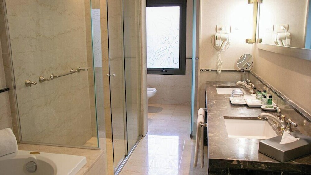 Iguazu Grand Resort Spa and Casino 48/49