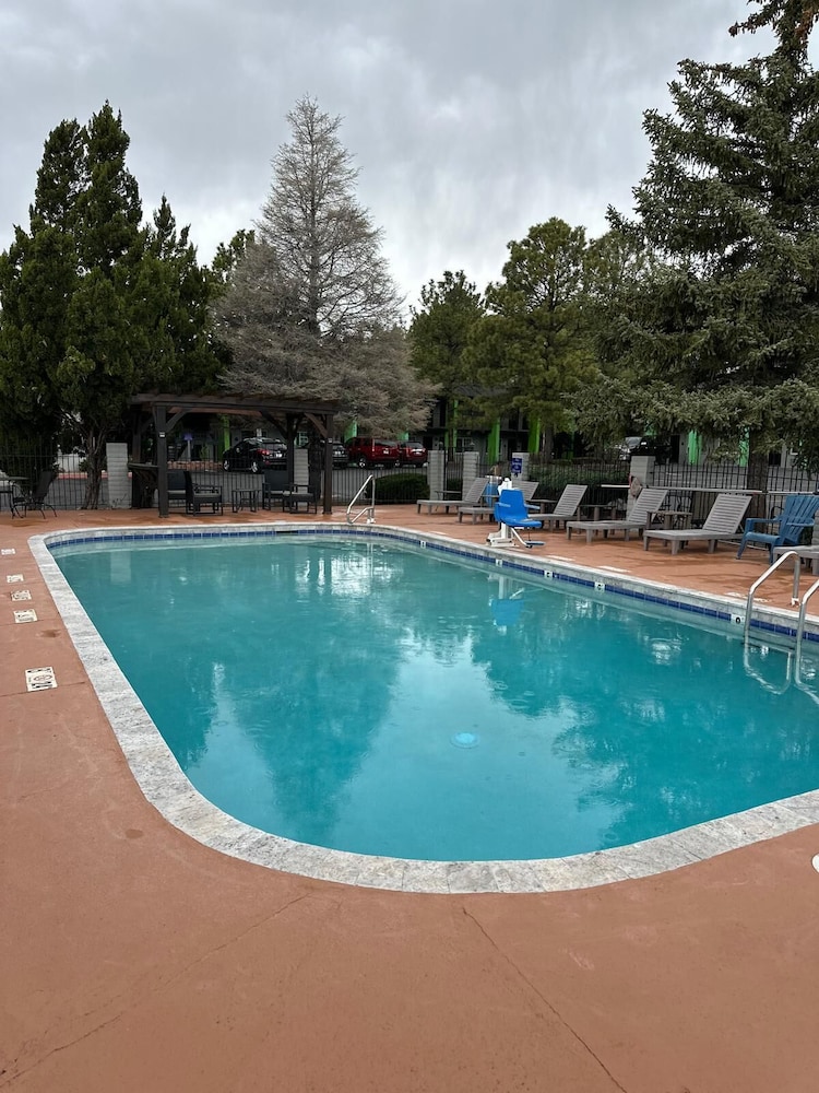 Hotel Aspen Flagstaff Grand Canyon Formerly Aspen Innsuites Flagstaff 36/60
