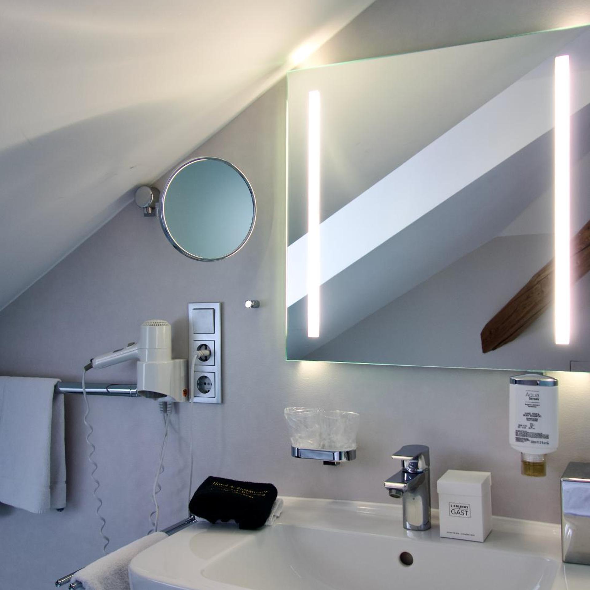 Hotel Schwarzer Bar Jena 26/50