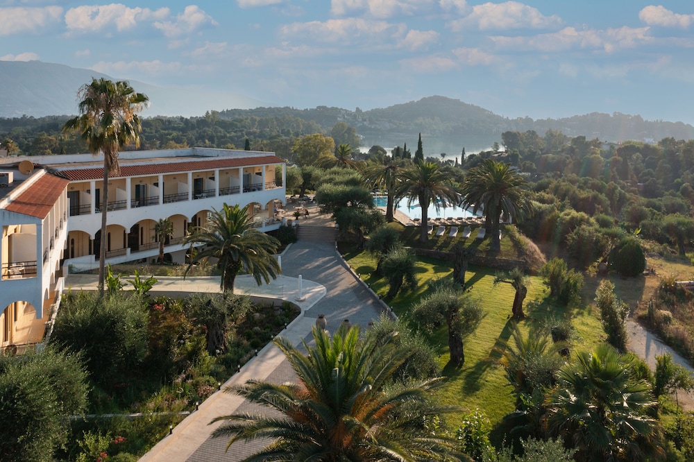 Paradise Hotel Corfu 36/39