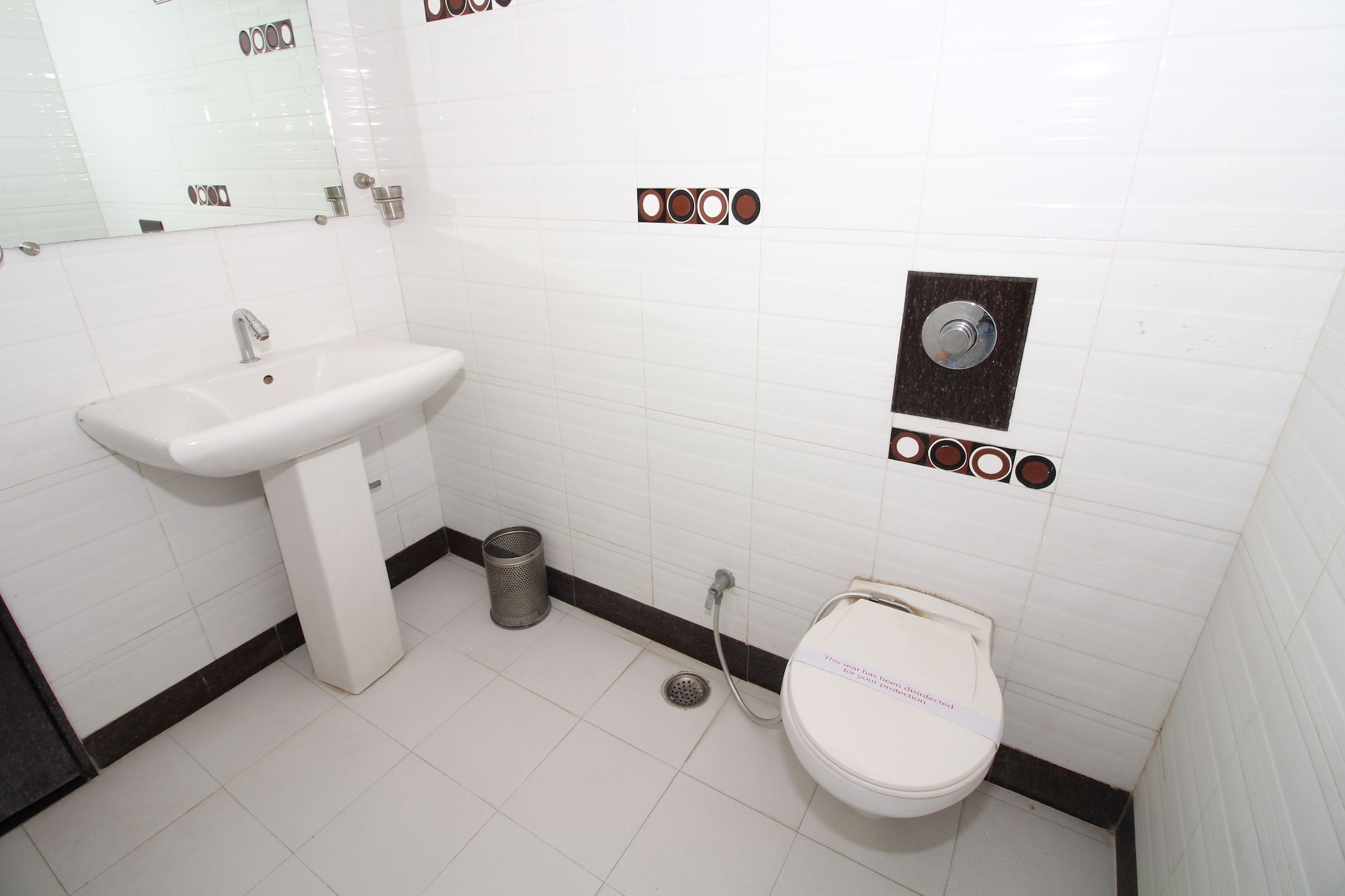 غرفة بريميوم بسرير كوين، Hotel Meera 9/9