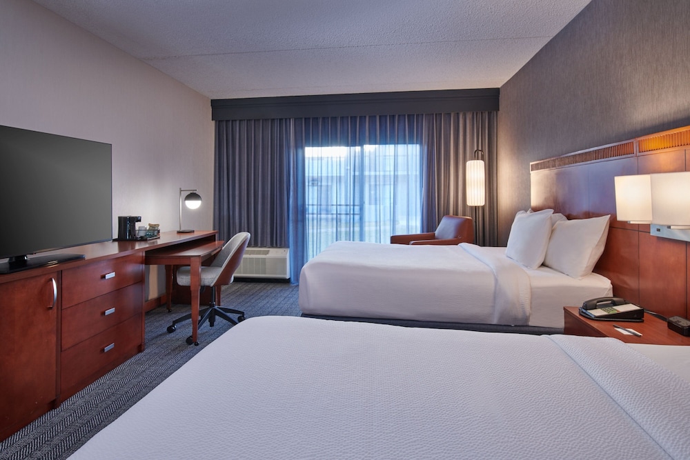 Room at Courtyard By Marriott Detroit Metropolitan Airport Romulus, ROMULUS - MI