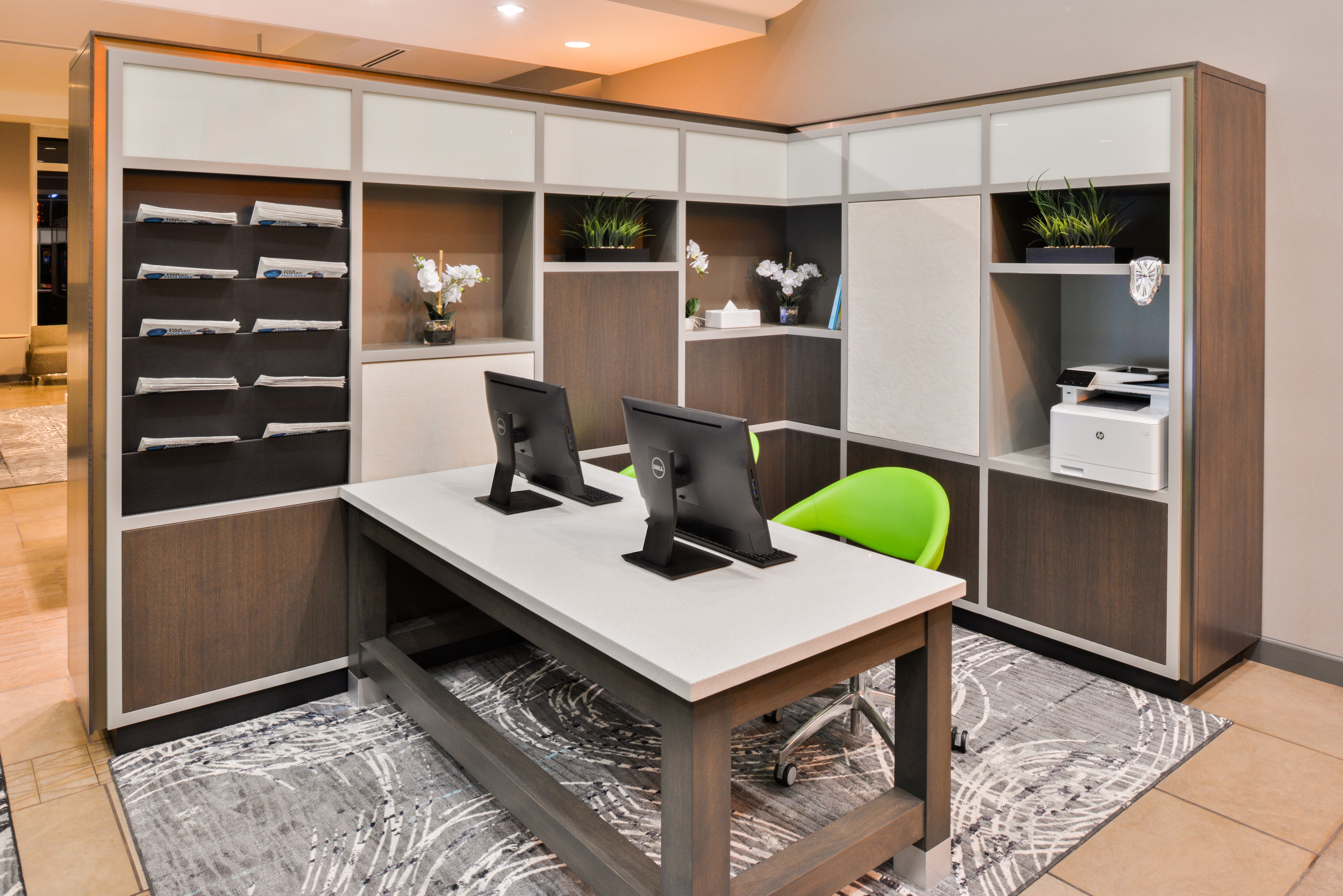 Holiday Inn Kansas City Airport 42/42