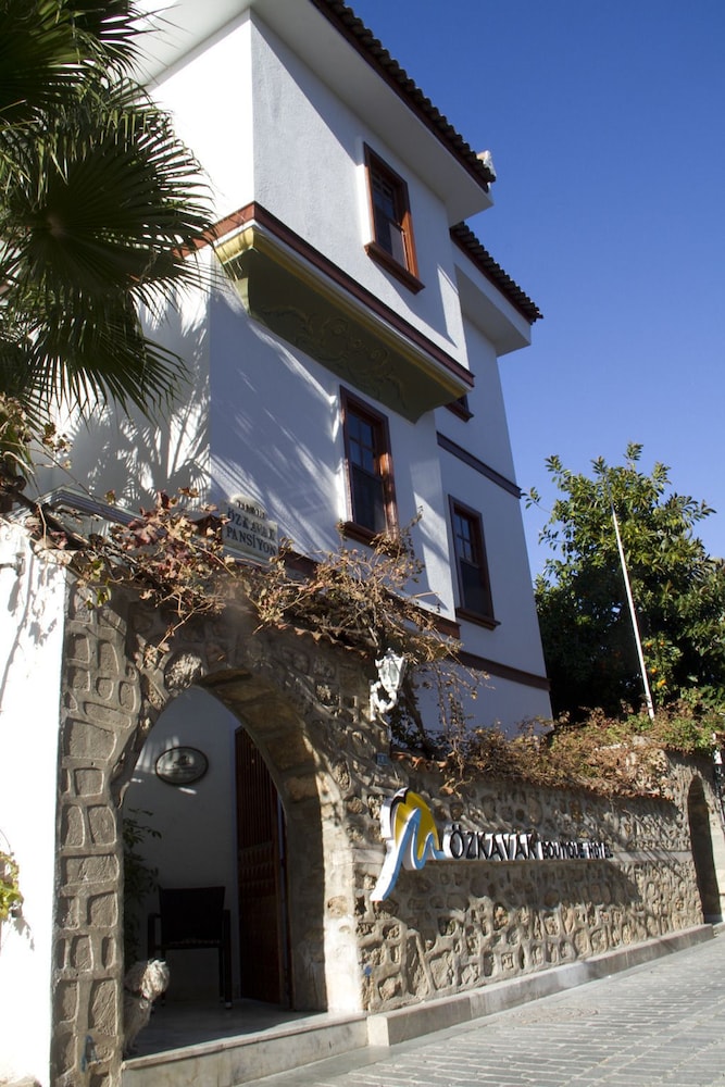 Ozkavak Hotel Kaleici 34/45
