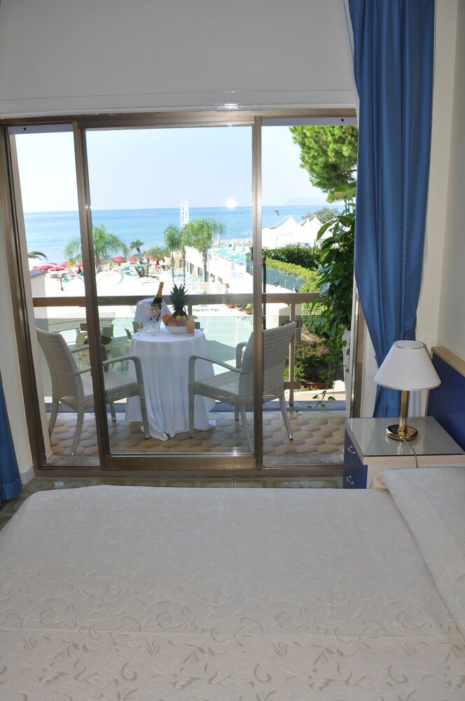 Grand Hotel La Playa 9/63