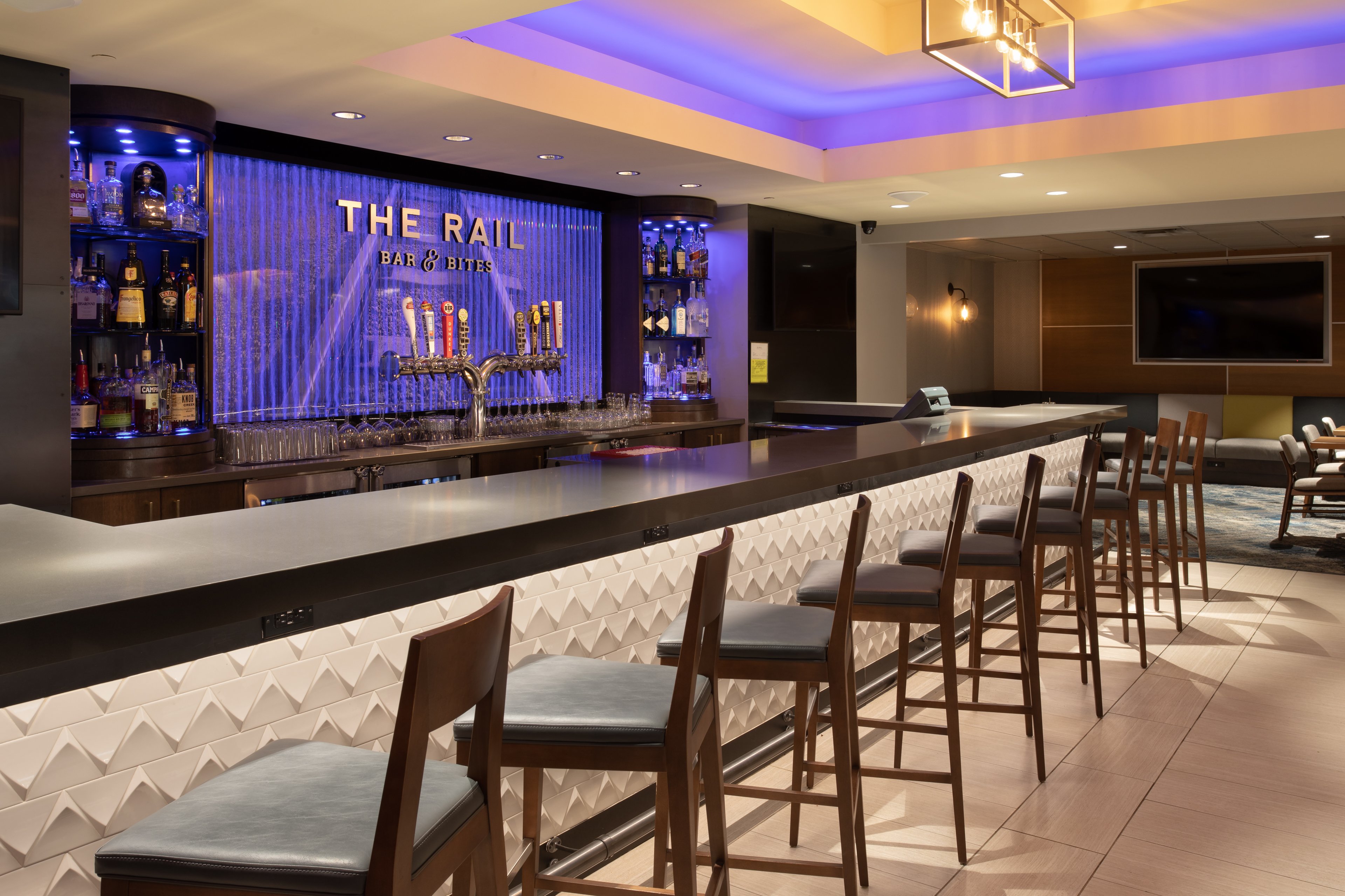 Crowne Plaza Kansas City Downtown 42/63