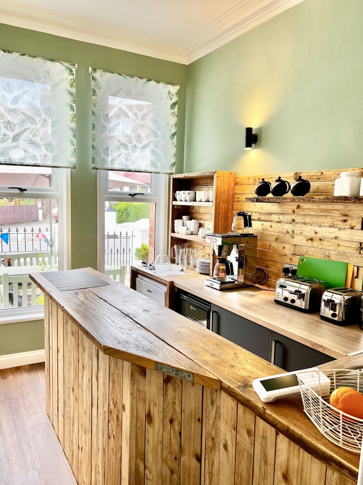 Devon House Guest House 5/50