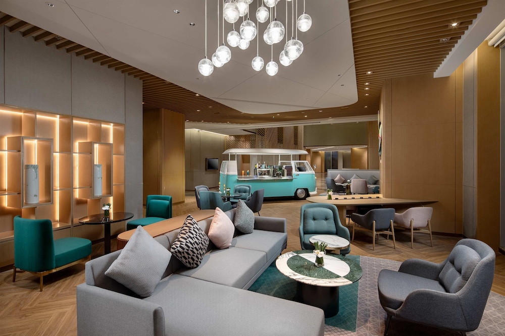 Holiday Inn Wuxi Central Station 35/56
