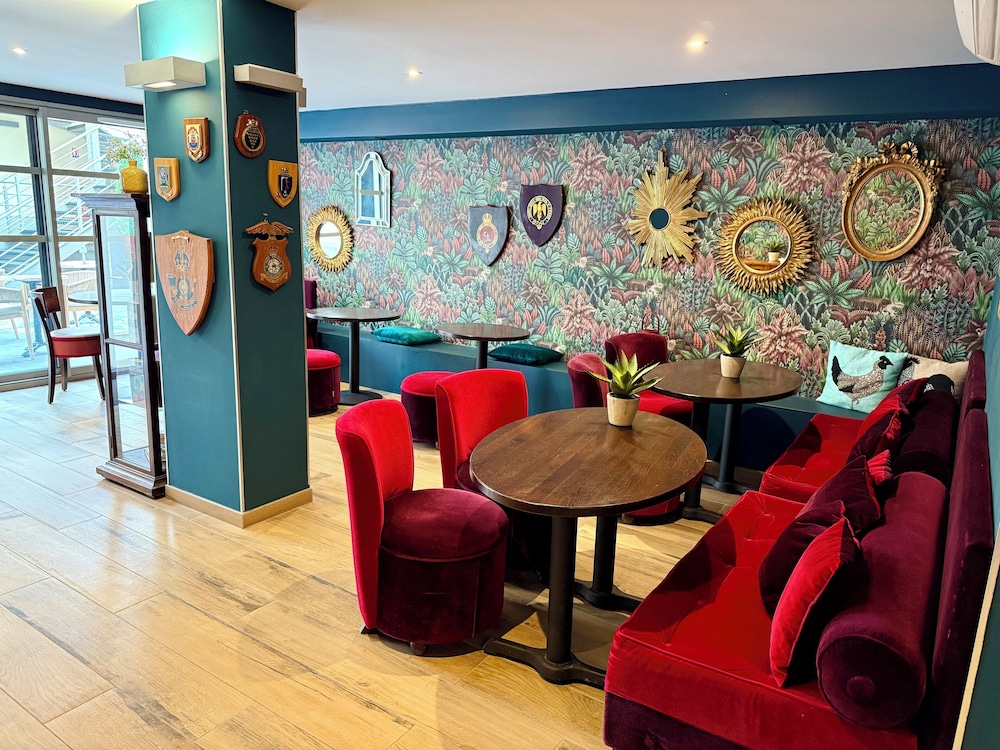 Churchill Hotel Bayeux 31/50
