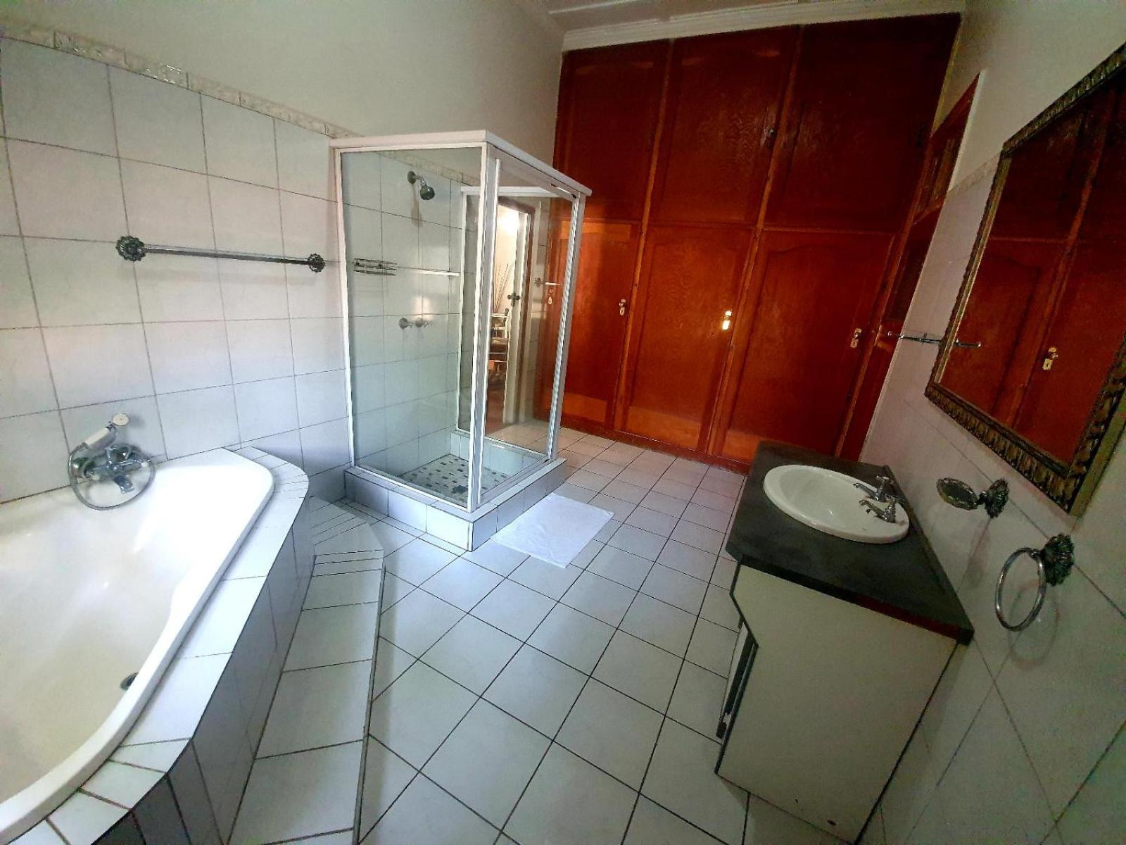 Castello Guesthouse 49/49