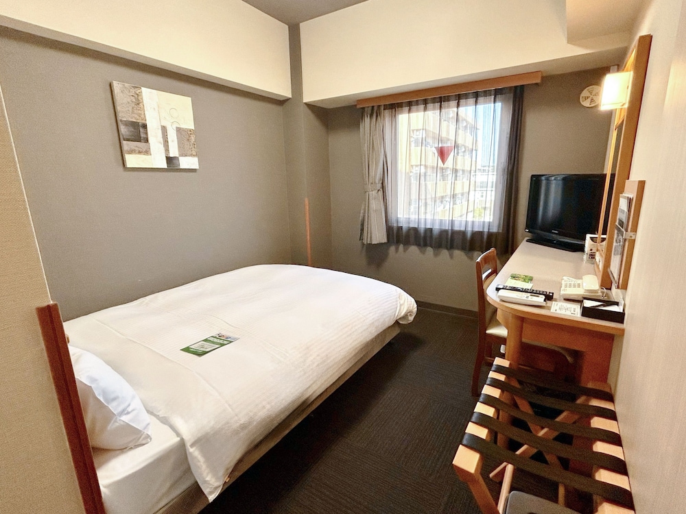 Hotel Route-Inn Kikugawa Inter 14/63
