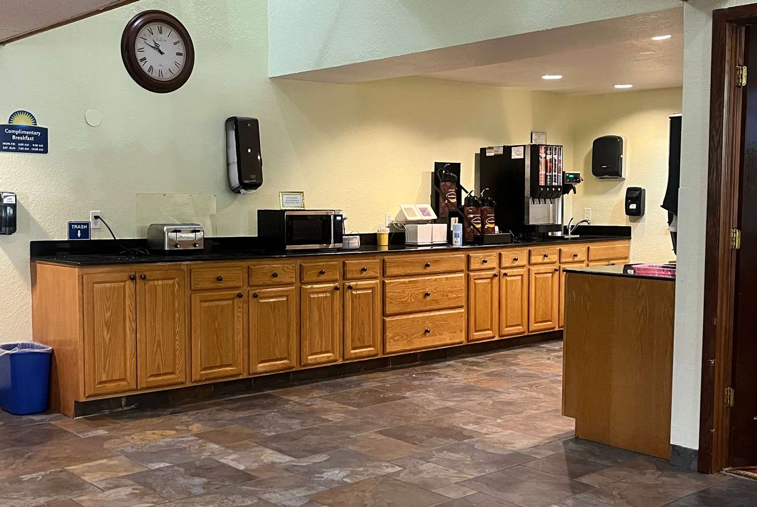 Days Inn by Wyndham Fort Dodge 3/27