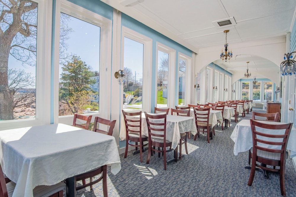 The Yankee Clipper Inn 28/50