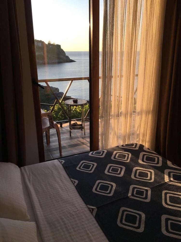 Frau Guler Boutique Hotel 5/50