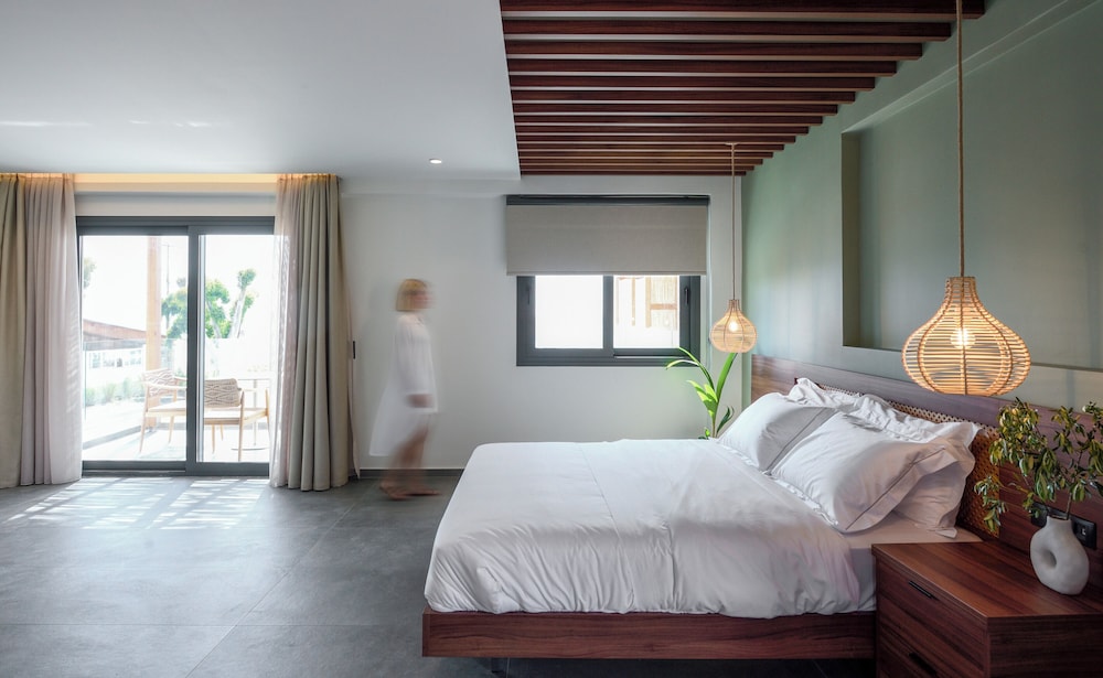 Amyntas Seafront Hotel 20/58