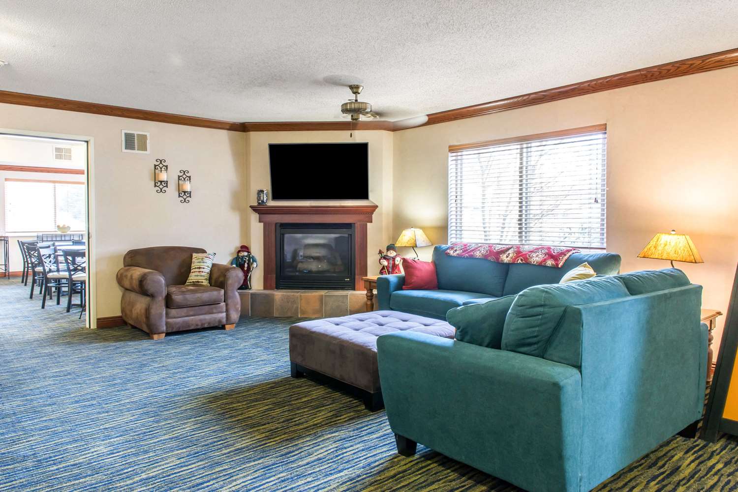 Quality Inn & Suites Titusville PA 15/21