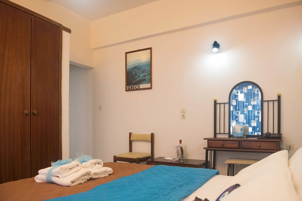 Antonios Hotel 30/62