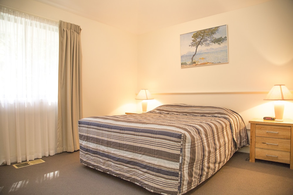 Mercure Lake Macquarie Raffertys Resort 20/74