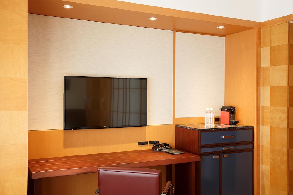 GRAND HYATT FUKUOKA 6/66