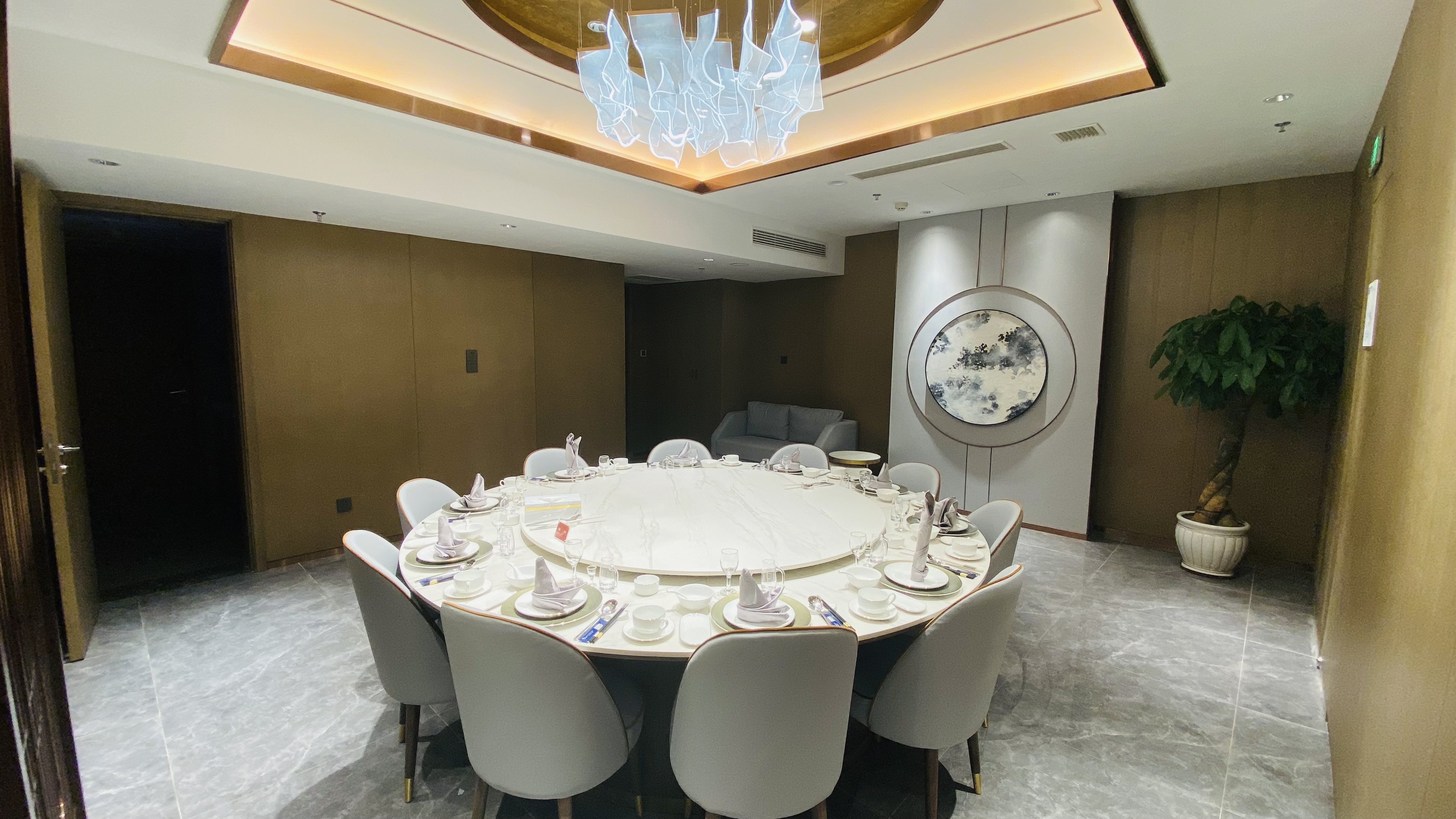Holiday Inn Express Jining Cultural Center 23/46