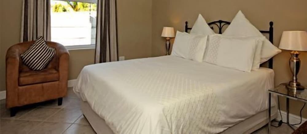 A Smart Stay Apartments 14/42