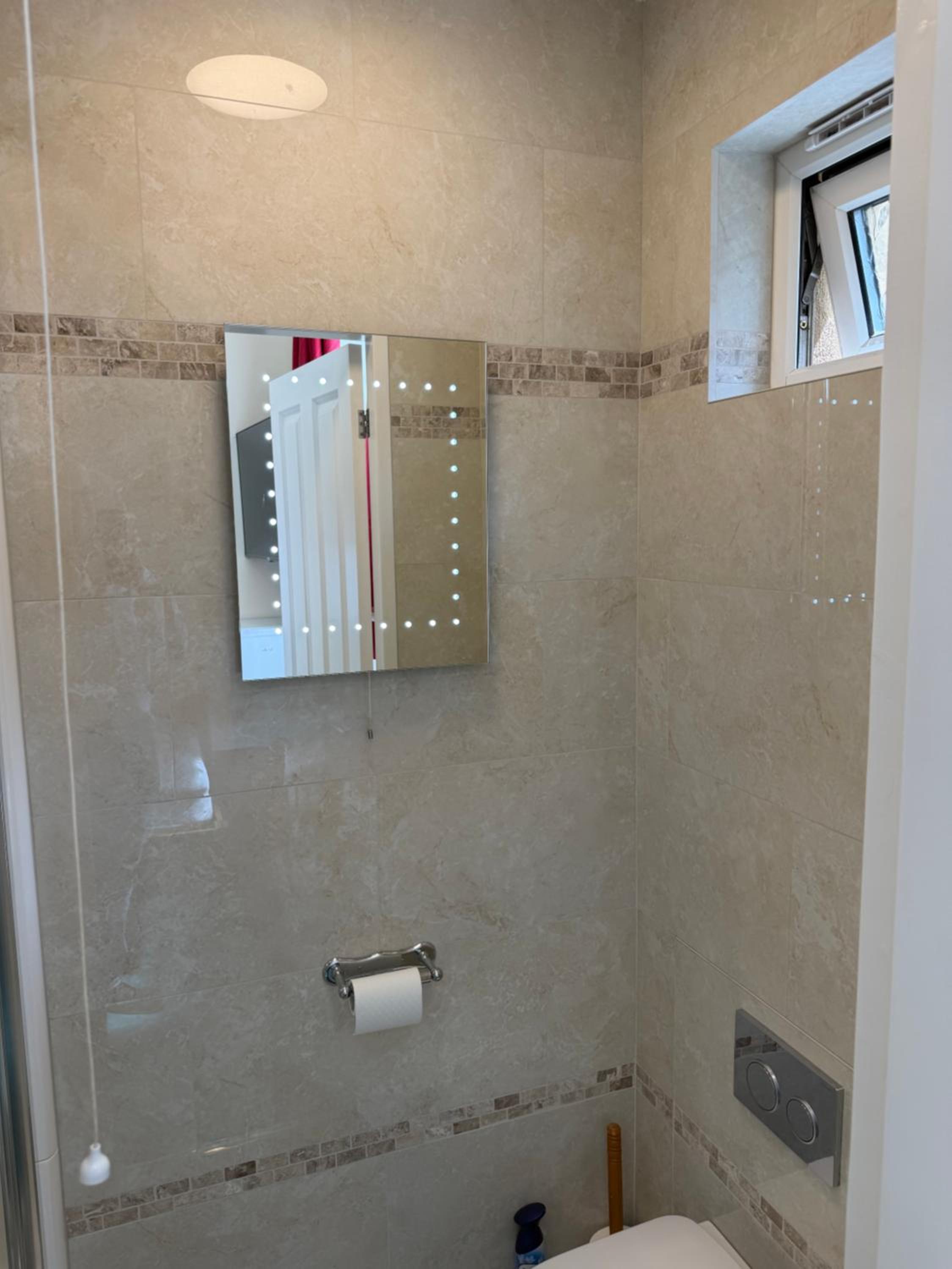 Oakwood Bed and Breakfast Heathrow 6/25