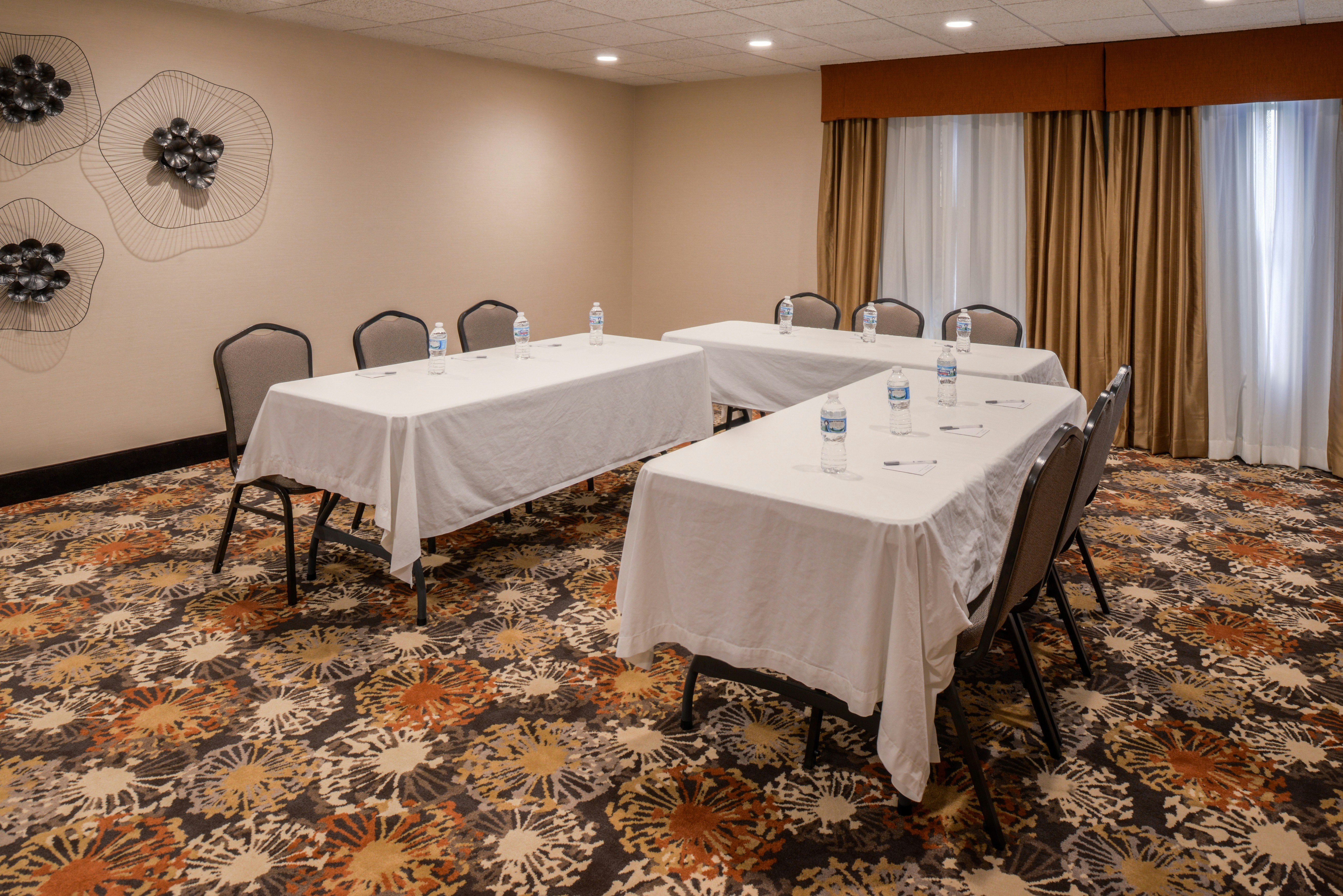 Hampton Inn Elkhart In 43/44