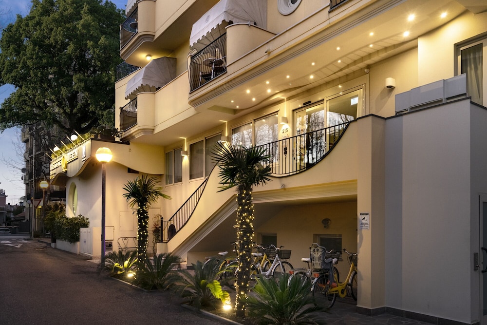 Residence Queen photo3