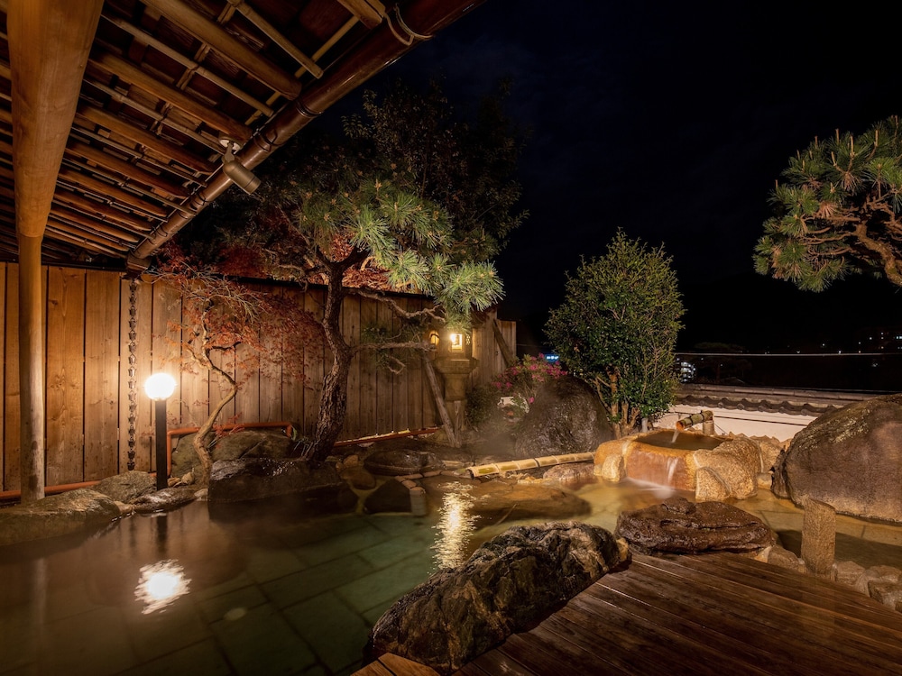 Wakamatsu Yugawara Sekitei (ex Wakamatsu Yugawara Hot Spring Resort) 23/50