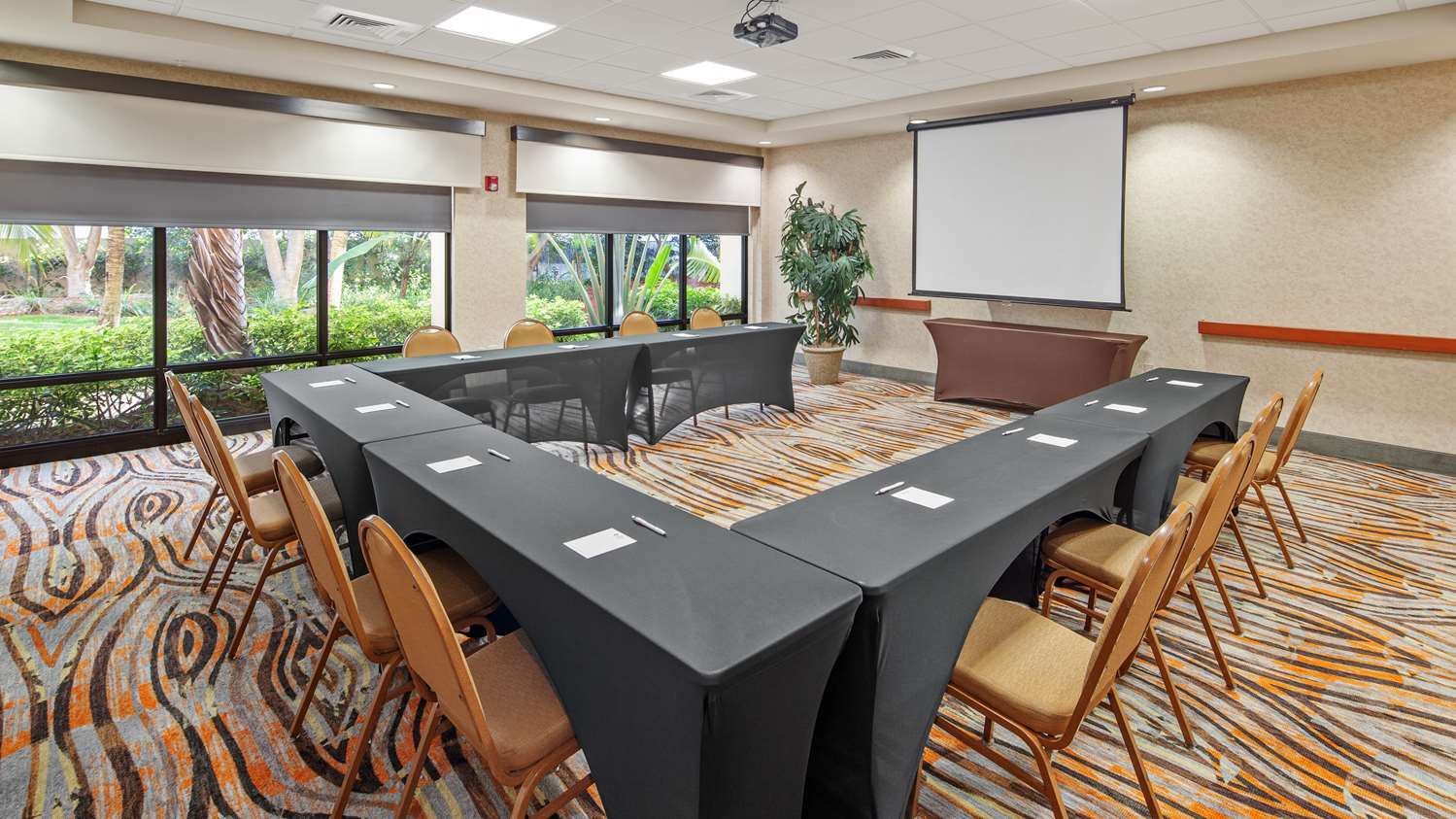 Best Western Plus Kendall Hotel & Suites 15/16