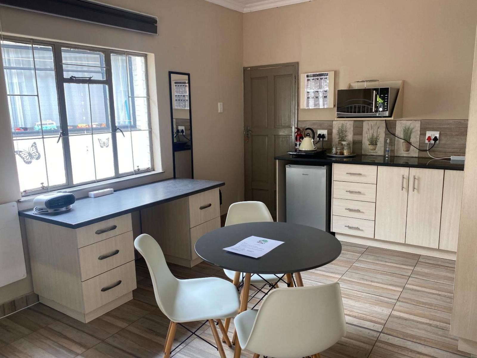 Aloe Guest Rooms 19/24