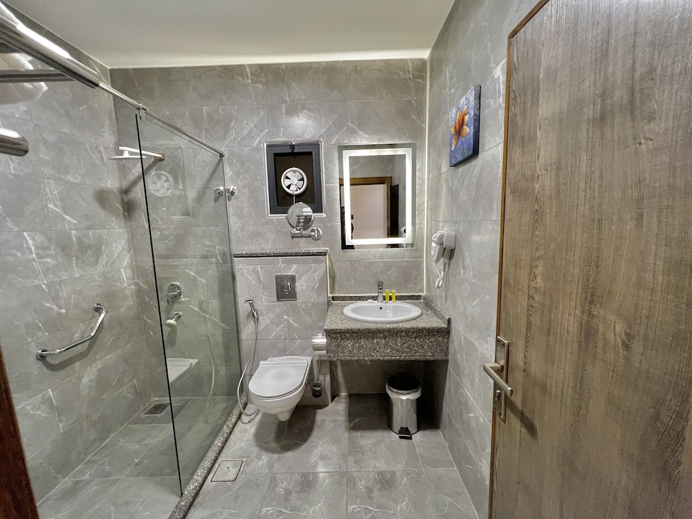 Sky Hotel Aqaba 32/32