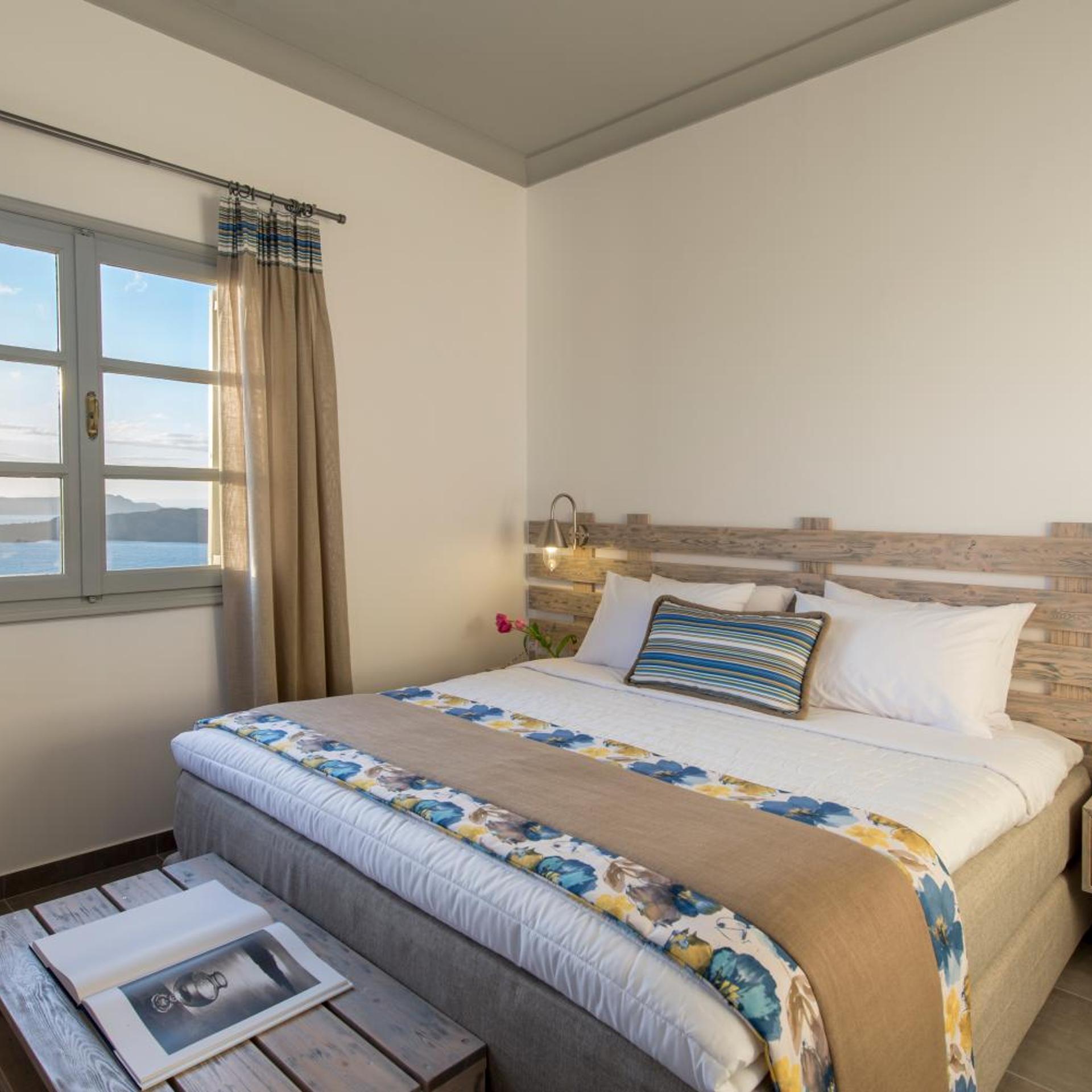 Honeymoon, Caldera, Suite, Sunset View, Outdoor Jetted Tub